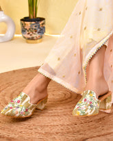 SERISH - Floral Ivory Embroidered Heel